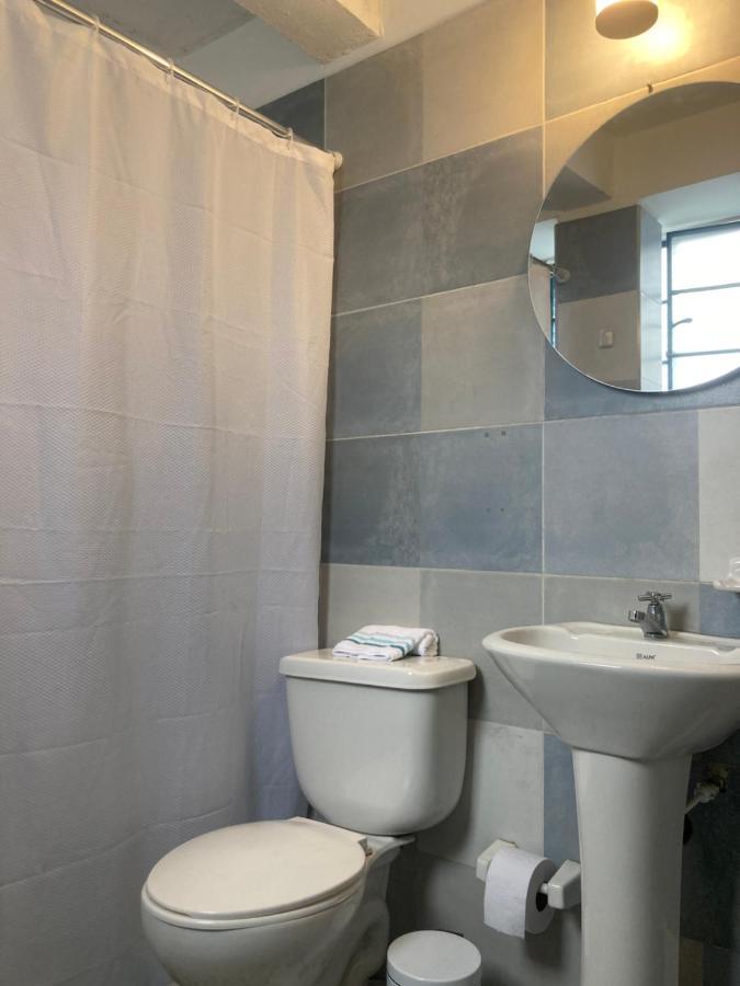 Hostal Casa Lantana La Candelaria Богота Экстерьер фото