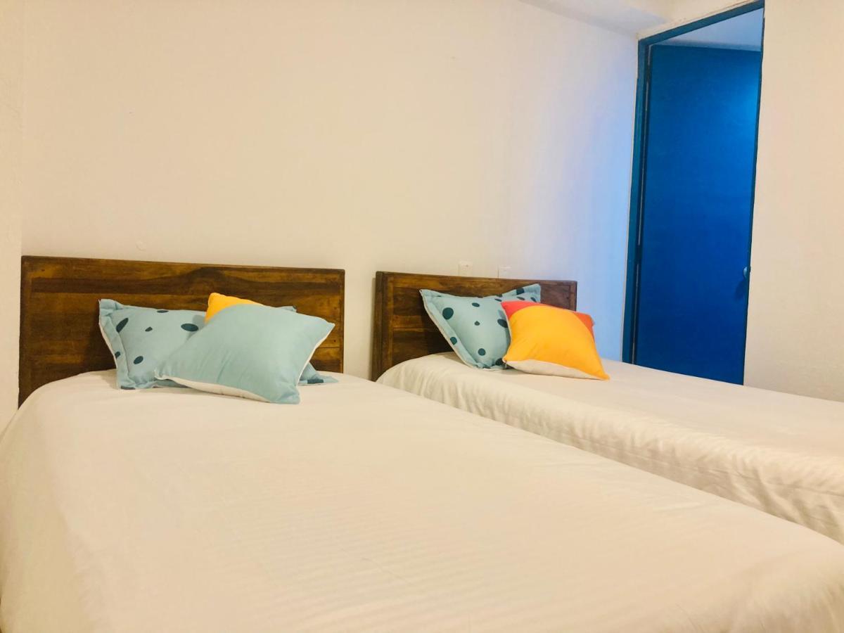 Hostal Casa Lantana La Candelaria Богота Экстерьер фото
