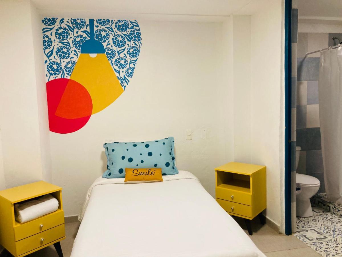 Hostal Casa Lantana La Candelaria Богота Экстерьер фото