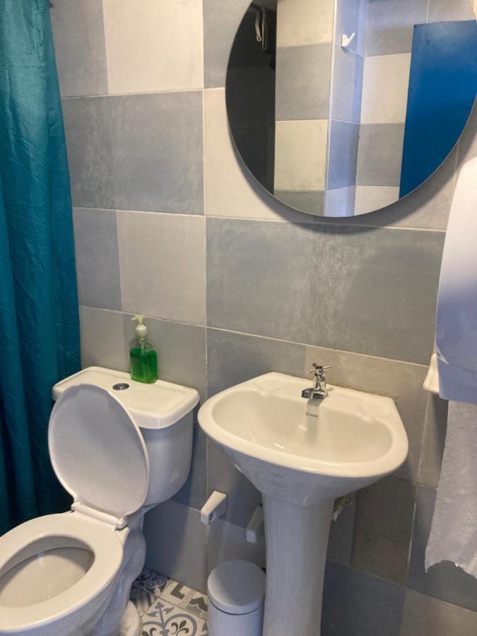 Hostal Casa Lantana La Candelaria Богота Экстерьер фото